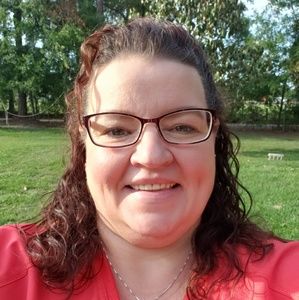 Meet your Posher, Lynetta